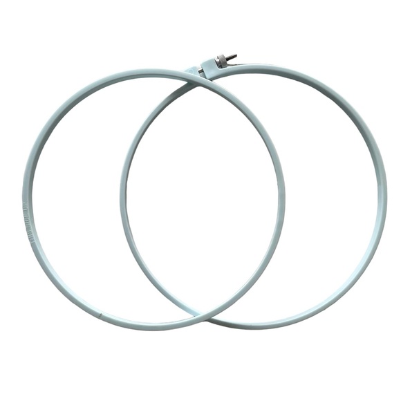 WonderArt Stamped Pillow Cases Embroidery Kits Two Pairs with Embroidery Hoop - Picture 8 of 11